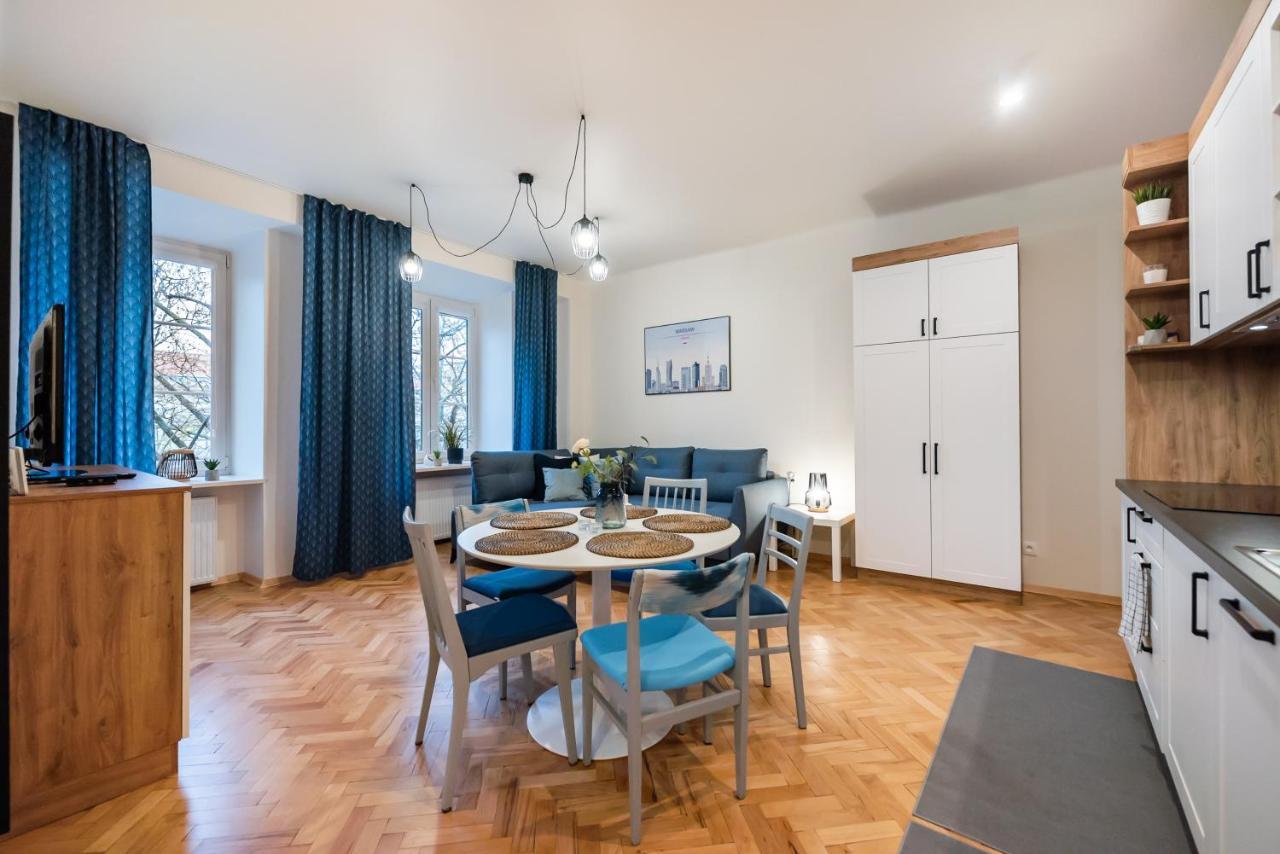 Old Town Eclectic Apartment For 6 People Варшава Екстериор снимка