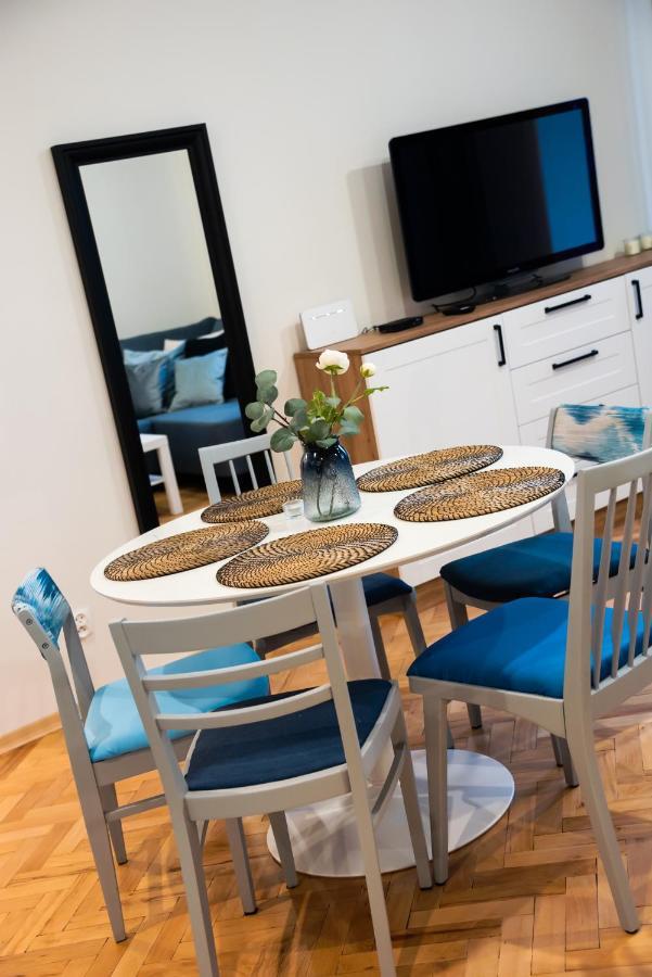 Old Town Eclectic Apartment For 6 People Варшава Екстериор снимка