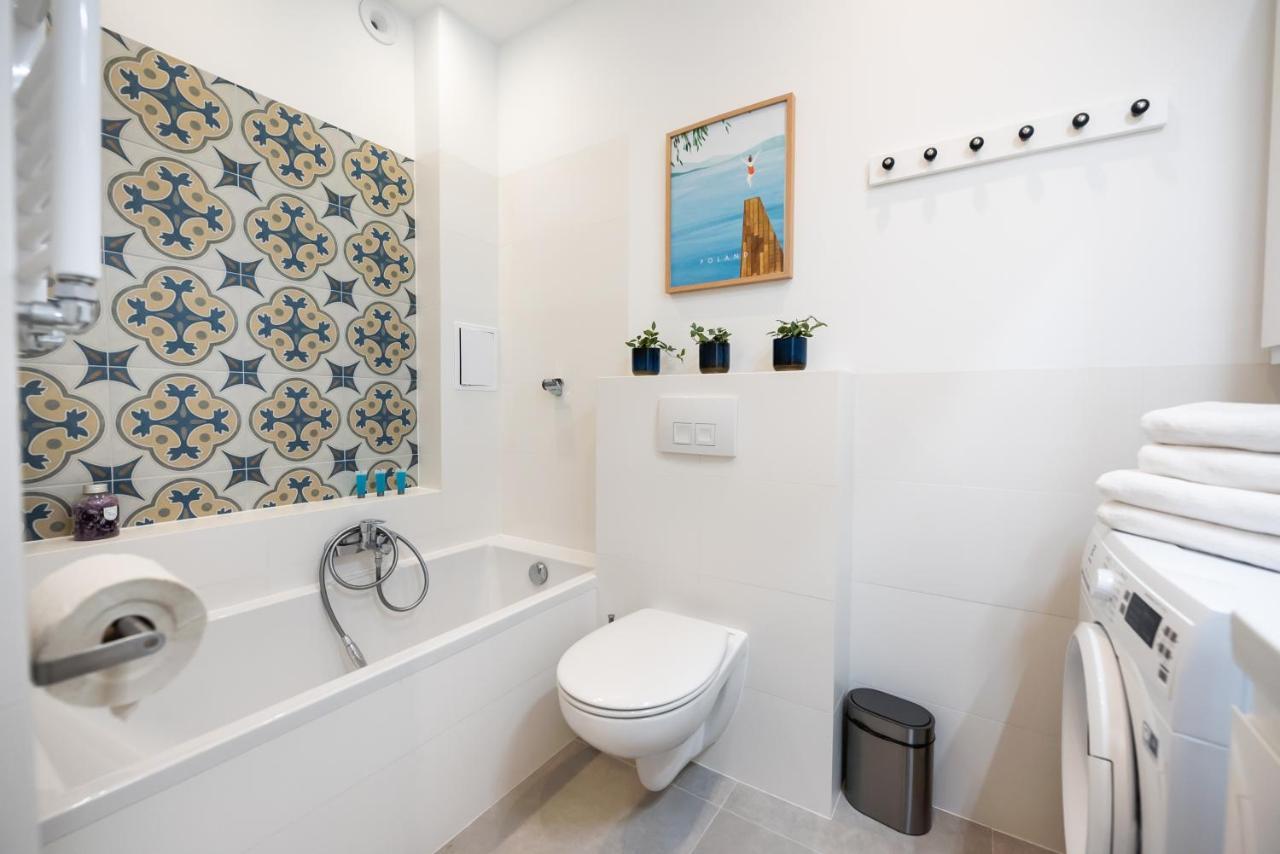 Old Town Eclectic Apartment For 6 People Варшава Екстериор снимка